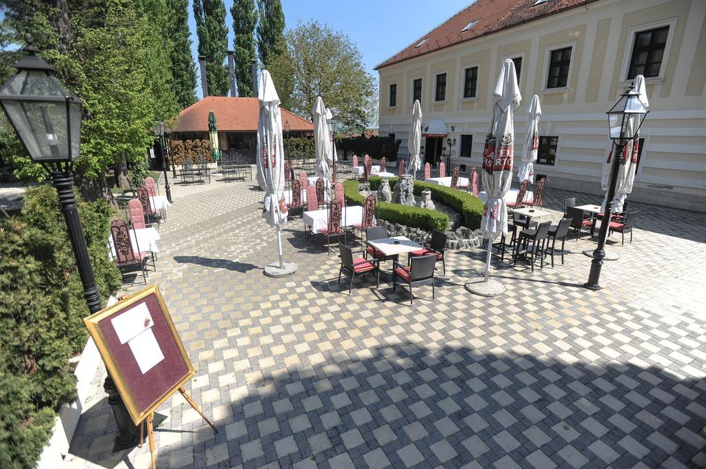 Hotel Castle Gjalski Zabok Exterior photo